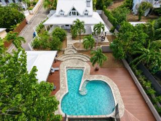 Villa Pool and Sport - 8