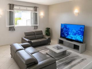 Villa Pool and Sport - 3