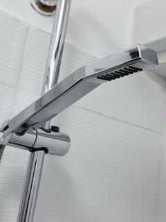 NEWLY DECORATED 2-Guest Studio, FREE WIFI & FREE PARKING - Aroluchi Ville - 6