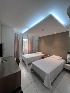 Quarto no Hilton Garden - Piscina - Academia - Ar-condicionado - Região Nobre - Andar alto - 0