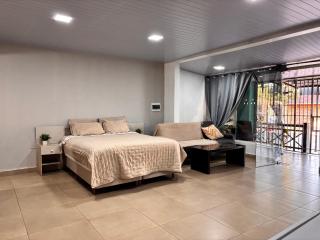 Casa de huéspedes privada con Wifi gratis cerca de IPS Ingavi, UNA y Biggie - 1
