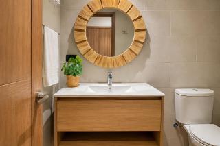 Luxury Suite with 2 pools, at central park 1 building B with gym near Downtown mall - 4