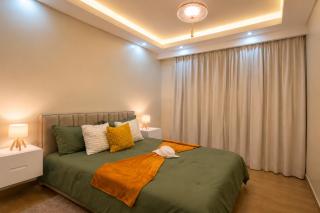 Luxury Suite with 2 pools, at central park 1 building B with gym near Downtown mall - 9
