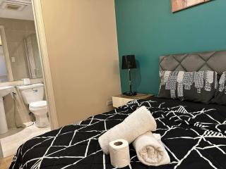 Loft with balcony in poblacion Makati Ciry - 2
