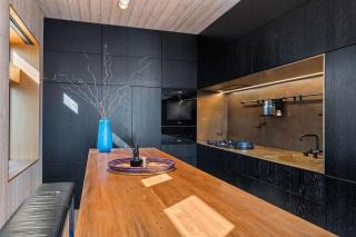 The Sumner Escape - Sleeps 5 Walk to Beach - 6