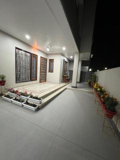 Spacious & Cozy 2BHK Home - 8