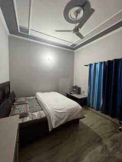 Spacious & Cozy 2BHK Home - 3