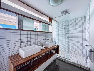 1 Bright Point Apartment 5201 - 5