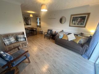 Entire 3 bedroom home in Peterborough, Farcet - 0