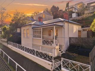 Cottage on Quayle - 3 Bedroom Home in Sandy Bay - 8