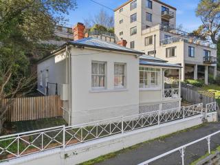 Cottage on Quayle - 3 Bedroom Home in Sandy Bay - 6