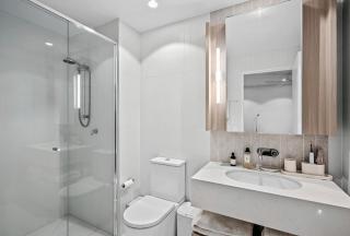 Queen's Wharf Apartments - 9
