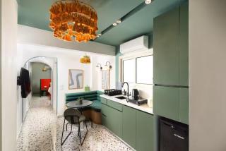 Chic 1 Bedroom Apartment - 5 Minutes to Airport - 7