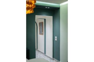 Chic 1 Bedroom Apartment - 5 Minutes to Airport - 1