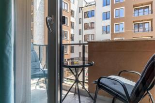 The 2nd Green One Bedroom Apartment - 4