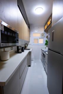 Modern 3 Bedrooms Condo 15 Minutes from Airport - 1