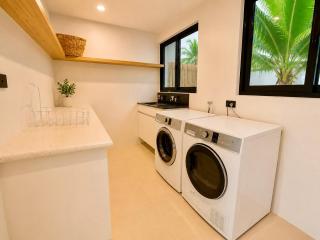 5 Palms Wailoaloa, 6BR Villa - 1