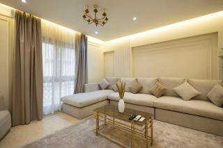 Artsy 3 Bed 3 Bath Apt in the Famous Arabesque - 0
