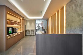 Howard Residence - 9