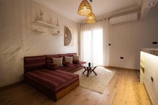 2 Bedroom Apartment with Partial Nile View in City Center Manial - 7