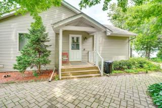 Large 2 bedroom on the water - 6