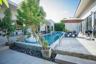 Kaizer Pool Villas - 9
