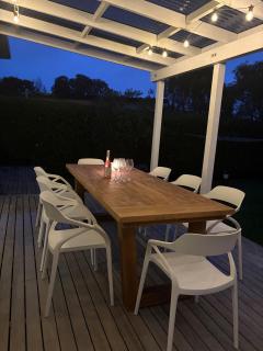 Burgundy Escape -Sunny house , Pool Access - 2