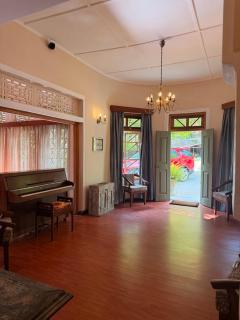 Hotel Mount Pleasant - 1
