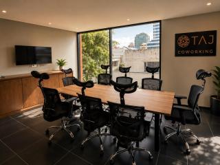 Suite de Lujo con Jacuzzi en Rooftop y Coworking - 2