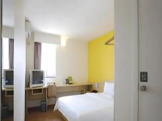 7 Days Inn Luoyang Wangcheng Park Metro Station - 3