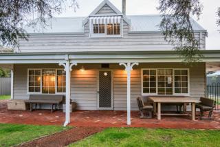 Paper Bark Cabin Dunsborough - 4
