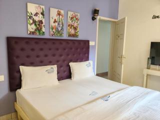 Trattorias Holiday Home - 8