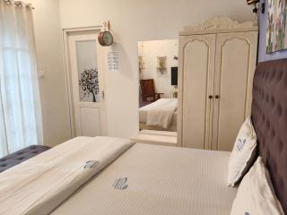 Trattorias Holiday Home - 6