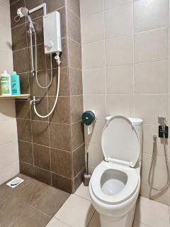 Golden Sands 1BR Stunning City View 2-3 Pax - 1