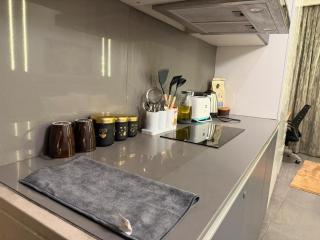 Long stay Studio at Noida 25th floor - 4