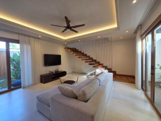 Quiet Contemporary Hideaway, Moments from Icon Mall and Beach - Sanur - 3