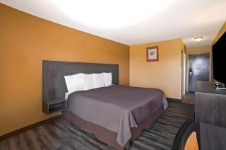 Econo Lodge Allentown North - 8