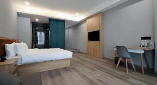 Borrman Hotel Jiangyin Zhouzhuang - 4