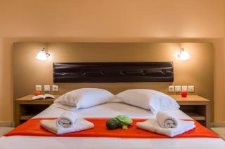 Kozanos Hotel & Suites - Amoudi - 4