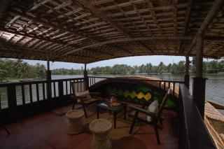 01 bedroom Traditional Luxury Houseboat Island of Hope - 1