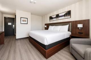 Quality Inn and Conference Centre - 8