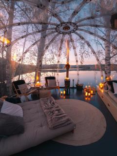 Specatular glass-igloo by the water! - 7