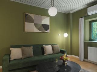 Pine View Boutique Hotel Adults Only - 9