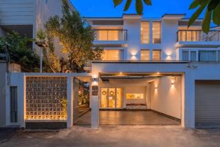 D2 Center Villa 6 BR,Pool,Hot Tub,BBQ - 0