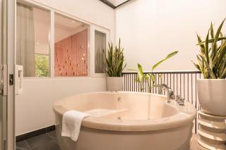 D2 Center Villa 6 BR,Pool,Hot Tub,BBQ - 5