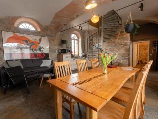 Maisonette-Wohnung mit Kamin im historischen Gewölbe - 7
