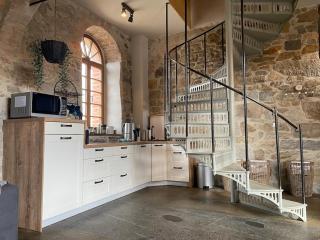 Maisonette-Wohnung mit Kamin im historischen Gewölbe - 6