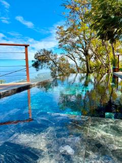 Maison architecte piscine à débordement sur océan indien - 7