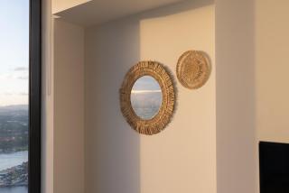 Clear Water Serenade Lv 50 plus Skyhome at Ocean Meriton - Apartment - 4