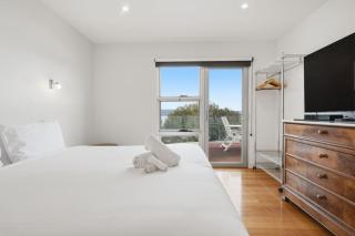 Waterfont Opossum bay - 4